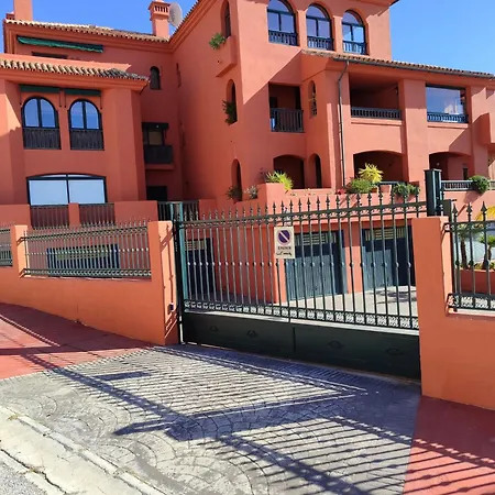 Calahonda 2 Apartment *